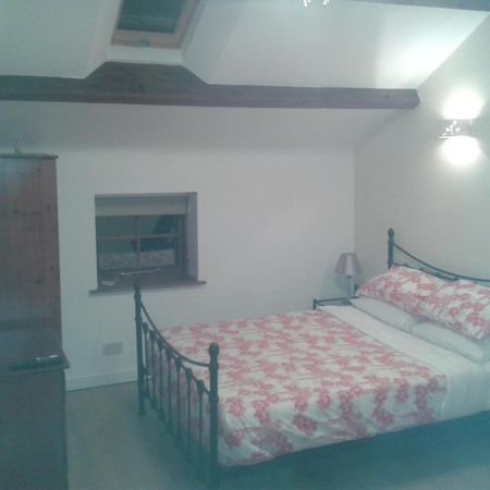 Brook Barn B&B Hale  Habitación foto